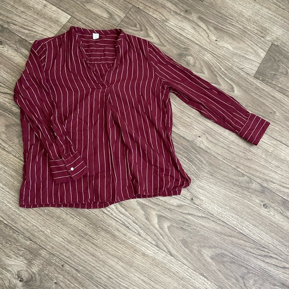 Old navy size small v neck long sleeve striped maroon and white blouse - Picture 1 of 6